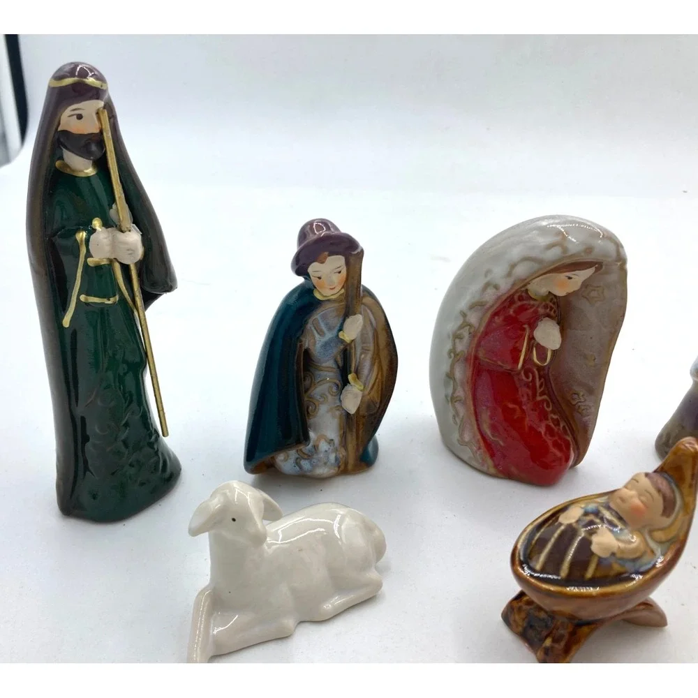 Creative Co-Op Ceramic Nativity Scene, Replacement Pieces, Mary‎ Baby Jesus 8 pc